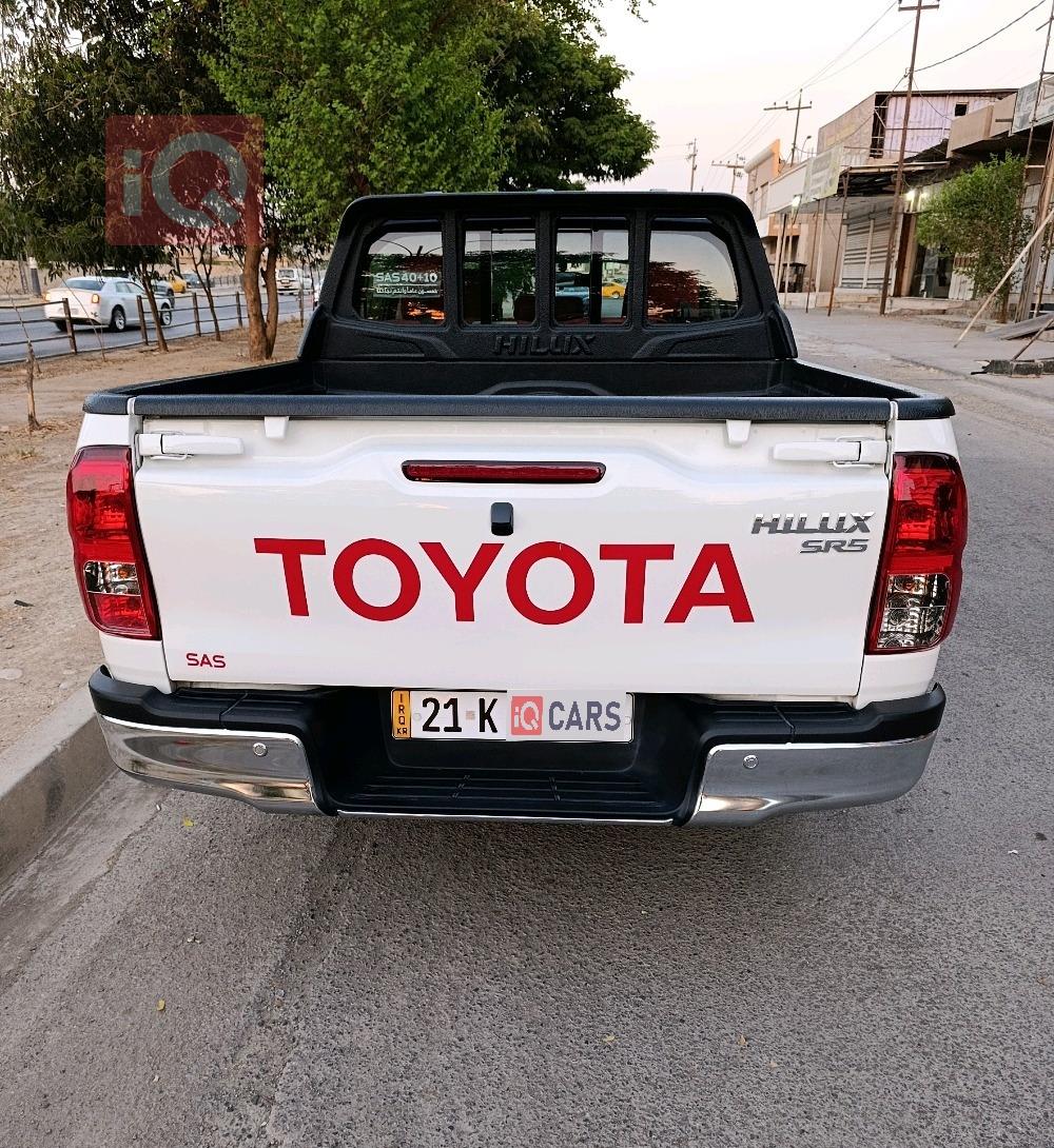 تويوتا هايلوكس